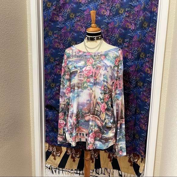 🌈 Lovely Vintage romantic roses top - Picture 4 of 11